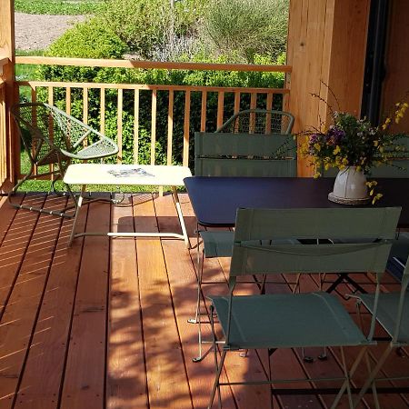 La Cabane Du Jardin Bongheat Екстер'єр фото