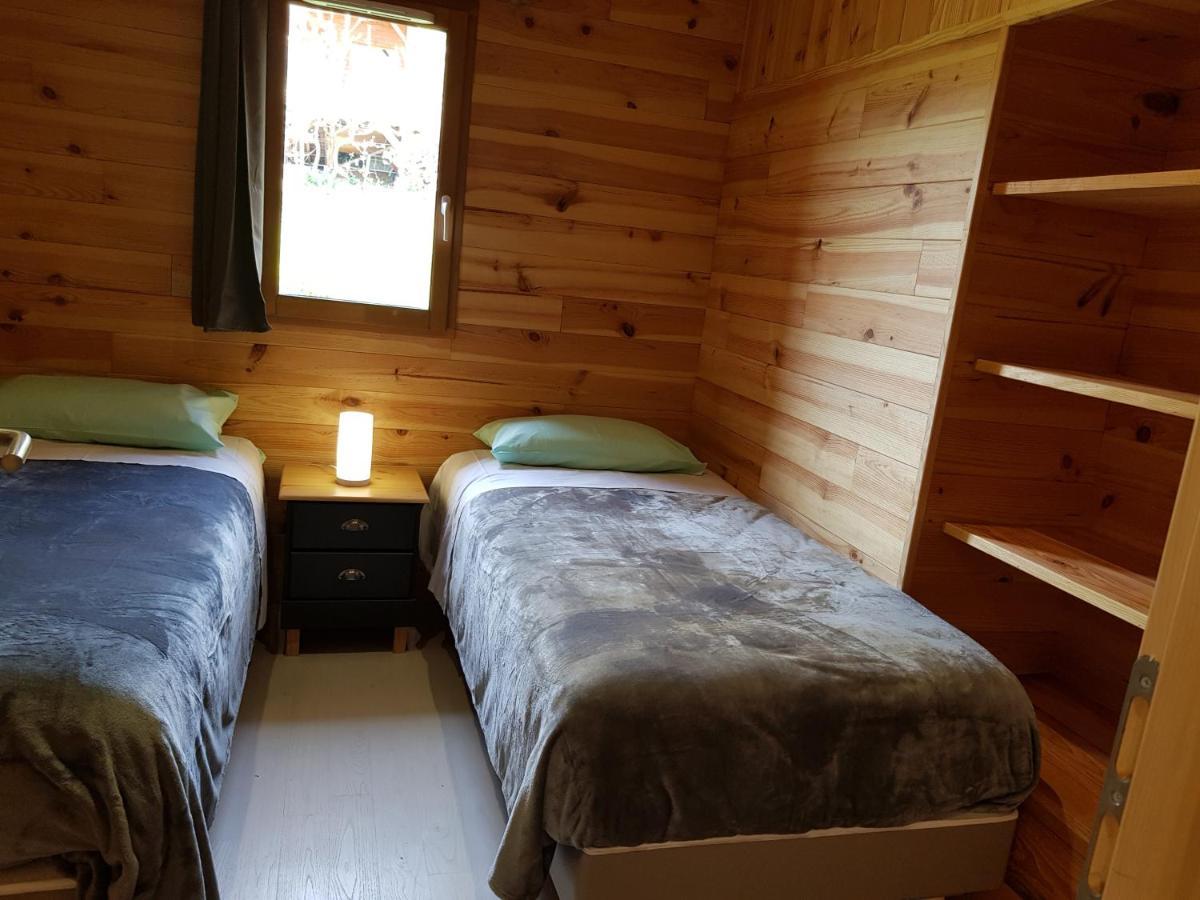 La Cabane Du Jardin Bongheat Екстер'єр фото